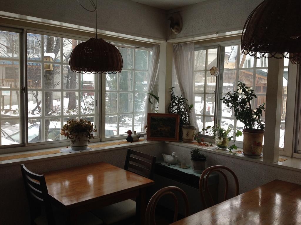 Happy Talk Hotel Hakuba Exterior photo