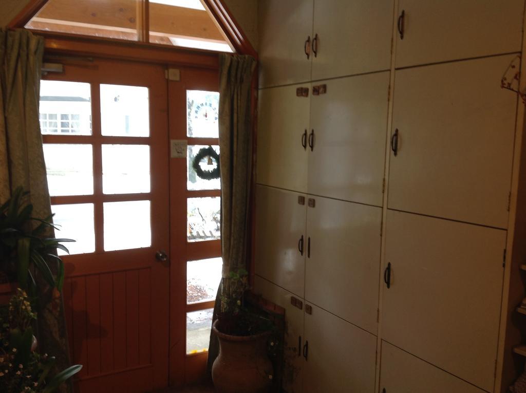Happy Talk Hotel Hakuba Exterior photo